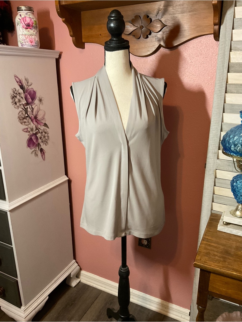 Calvin Klein Light Gray Sleeveless V-Neck Drape Camisole